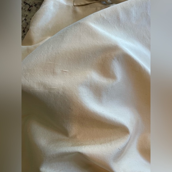 Women’s Lynn Lugo, buttercream raw silk a line strapless dress size 4 - Picture 8 of 8